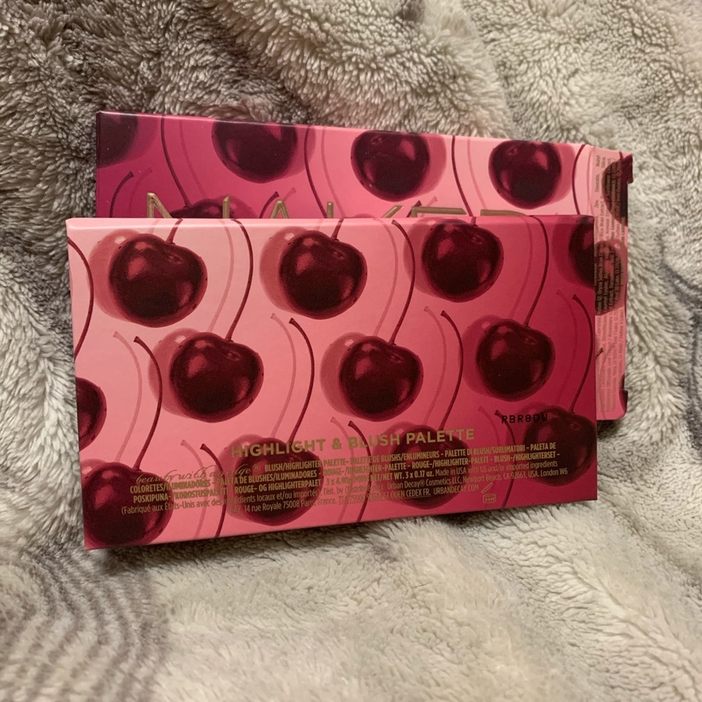 SOLD! NEW Naked Cherry Highlight/Blush Palette - Picture 3 of 4